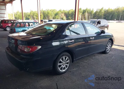 2002 Lexus Es 300 z USA, uszkodzony, nr VIN JTHBF30G725010082